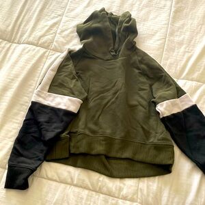 Colorblock hooded sweatshirt